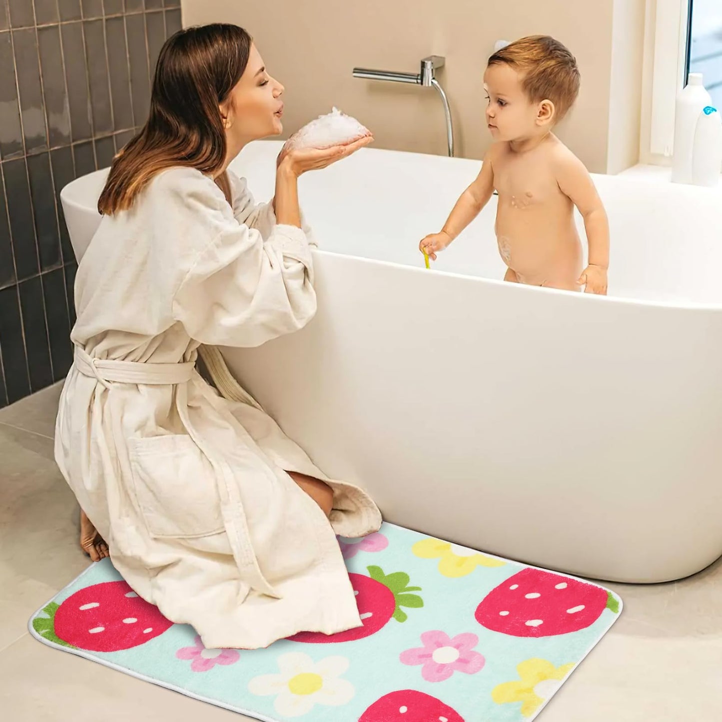 [vendor] Cute Strawberry Flower Bath Mat, Green Bathroom Rugs