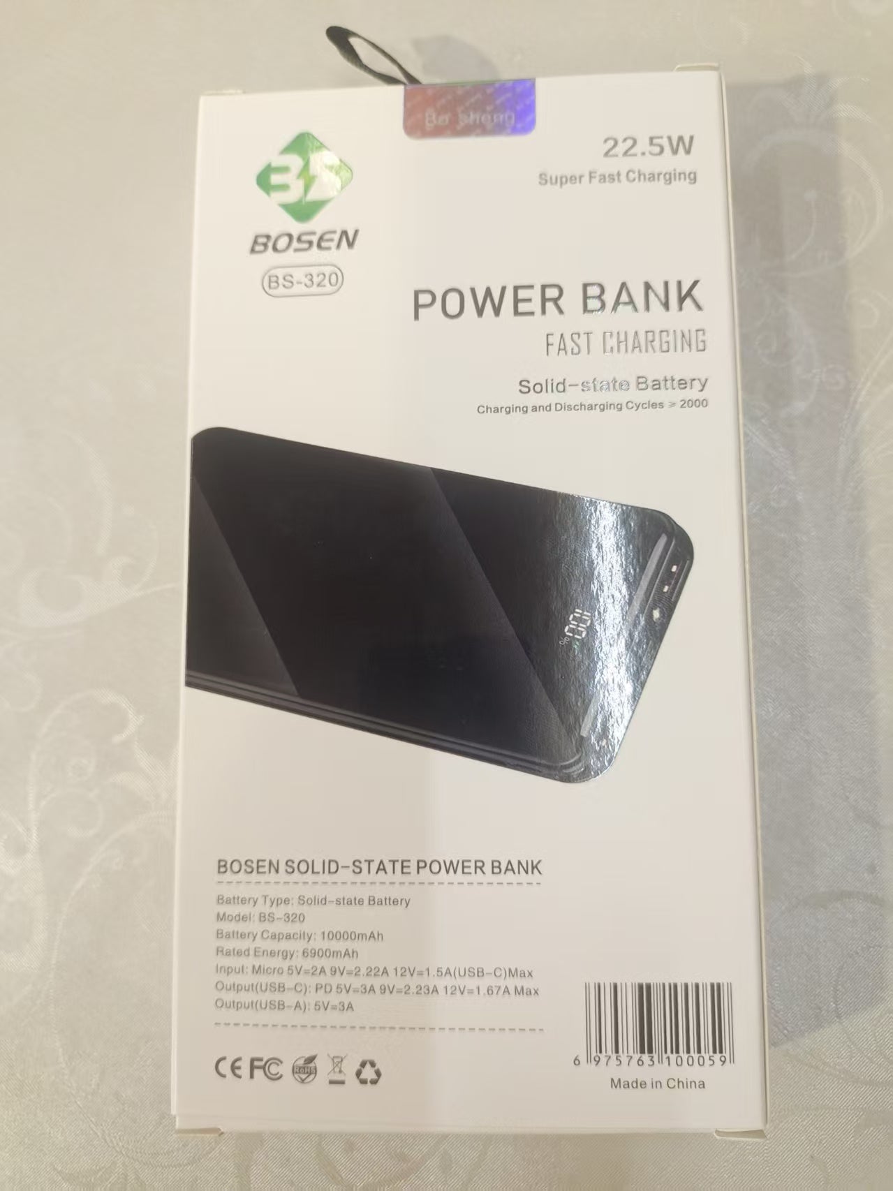 [vendor] Portable Power Bank Fast Charging Universal Battery Pack