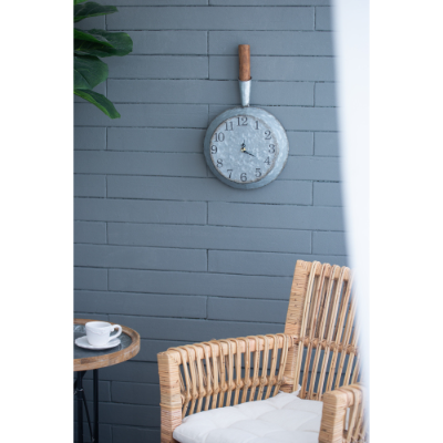 [vendor] 10.6x3x18.1 Frye Wall Clock