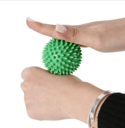 [vendor] Hard thorn massage ball hand holding thorn ball touch