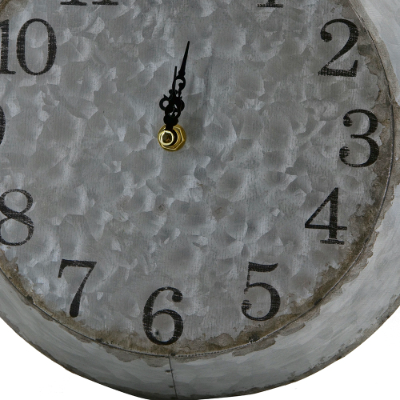 [vendor] 10.6x3x18.1 Frye Wall Clock